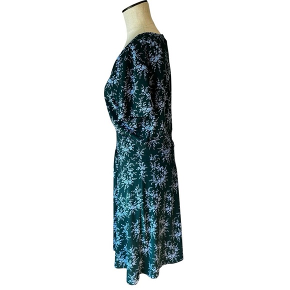 Lark & Ro Fixed Wrap Hunter Green Floral Short Sleeve Casual Dress Size 16 - Picture 4 of 9